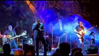 LOQUILLO Y TROGLODITAS ROCK SUAVE