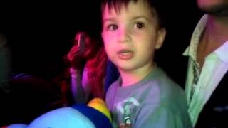 Enzo cantando El pollito Lito!!!