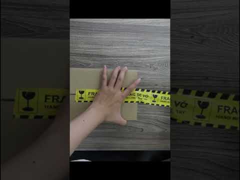 Công đoạn đóng gói sản phẩm gửi tới khách hàng