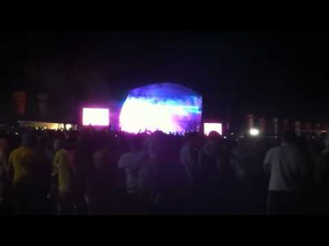 Tiesto @ Creamfields 2010 (Adagio for strings)