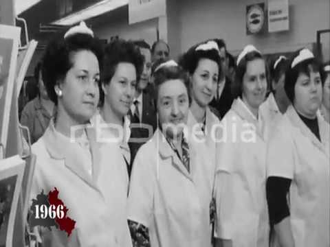 Shopping centre opens in Berlin-Lichtenberg,  April 1966