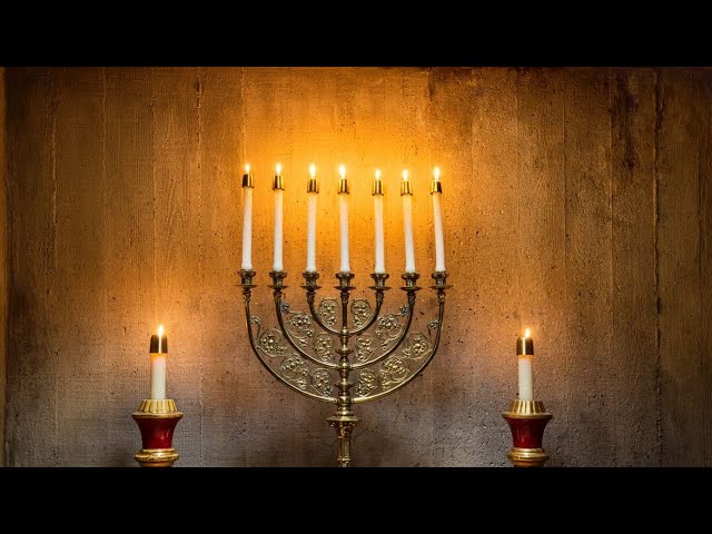Vídeo relacionado con Menorah in the Middle [ Origen Alemán, Ningun Idioma Espanol ]