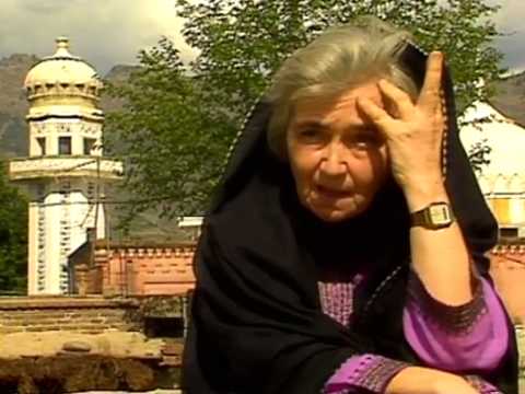 No homeland, but feeling secured - With Ruth Pfau on the road in Pakistan (1990)