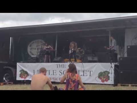 Surfquake performing Surf Classics