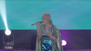 Download lagu Ratu Sikumbang - Takicuah di Nan Tarang || Live Padang mp3