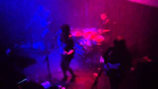 Dum Dum Girls - He Gets Me High