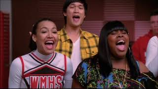 Glee - Lean On Me (Full Performance + Scene) 1x10