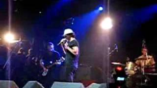 maximo park a fortnight&#39;s time reading festival 06