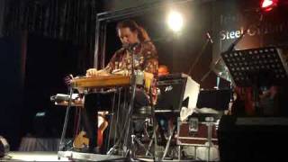 Lean On It - Francois DeVille at the Irish Steel Guitar Show 2009