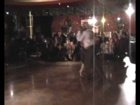  Céline Devèze  and  Philippe Gonella  are  dancing  to  the  vals  "  Lo Que Vieron Tus Ojos  "