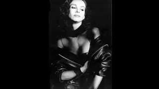 Noite dos Mascarados (Chico Buarque e Ana Belén) em espanhol