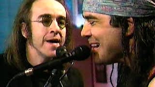 Performance de la chanson Brother L.A. de Daniel Lanois dans les studios de Musique Plus (1993)
