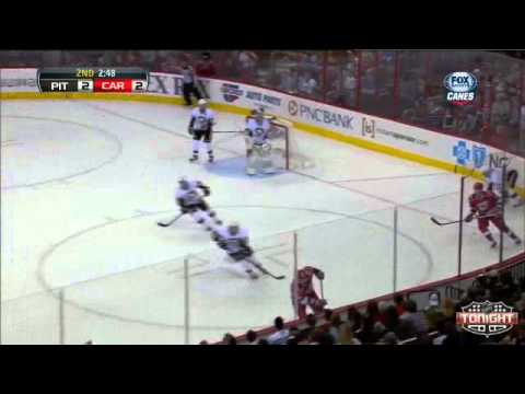 Brooks Orpik hits two times Jeff Skinner in few seconds, 04/09/13