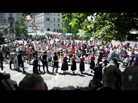 2016jun18 XXL vocal project FLASH MOB Waltz medley