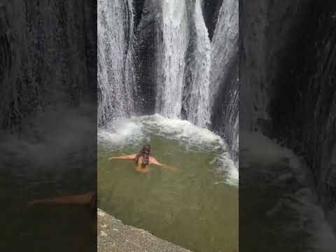 Um pouco mais da Cachoeira da Bunda, em Treze de Maio, SC. #paisagemnatural #preserveanatureza