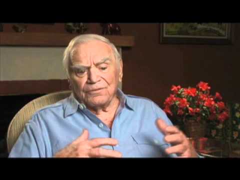 Ernest Borgnine discusses "Grandpa for Christmas" - EMMYTVLEGENDS.ORG