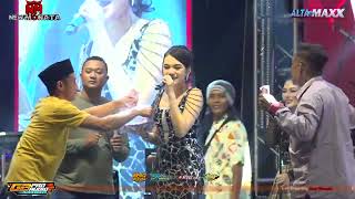 Download lagu JANGAN DENDAM - ALMERA SABRINA - NEW MONATA - LIVE DAU MALANG - 14 OKTOBER 2025 mp3