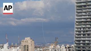 Download lagu WATCH: Interceptions seen from Tel Aviv after US and Israel attack Iran mp3