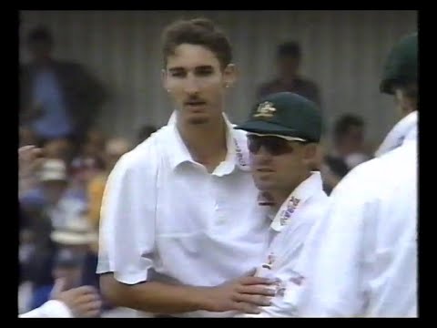 ENGLAND v AUSTRALIA 4th TEST MATCH DAY 2 HEADINGLEY JULY 25 1997 JASON GILLESPIE MATTHEW ELLIOTT