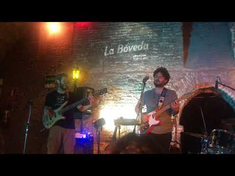 Raly Barrionuevo- Agua de los tiempos