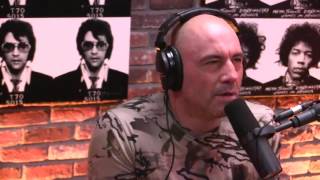 Scott Eastwood Tells a Great Clint Eastwood Plane Crash Story - The Joe Rogan Experience