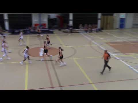 College Basketball OverBoarder - Lisa Stauffer