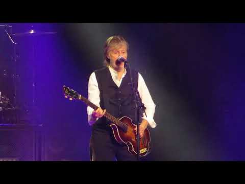 Jet - Paul McCartney (Montreal 2025 1st night)
