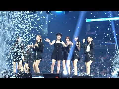 2018.08.12 KCON LA Concert - Ending - fromis_9