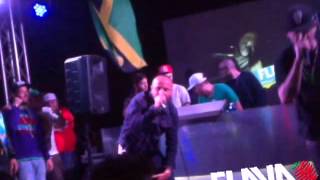 Clementino &amp; Ntò - Se ne cade la Città - Live @ Flava Beach