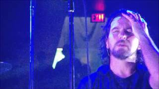 Pearl Jam - Footsteps (Live at the Spectrum 10/30/2009)