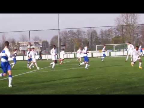 SV Ouderkerk B1  - Zeeburgia B2 eindstand 2- 0 - 23-11-2014_e