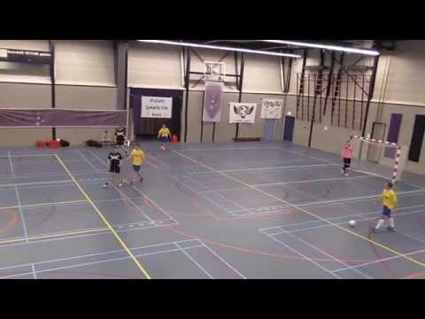 Exstudiantes 6 thuis Deel1