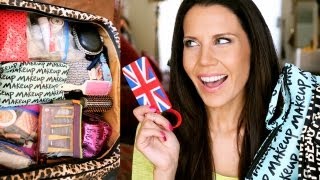 TRAVEL ESSENTIALS | Whats in My Suitcase