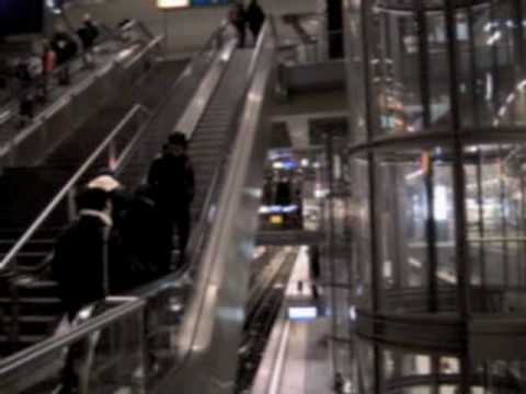 Circulation Revolver - Berlin's Hauptbanhof