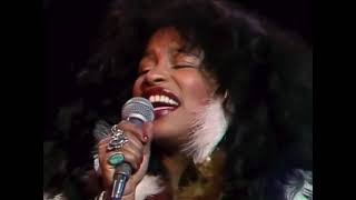 Rufus and Chaka Khan performs “Please Pardon me (You Remind Me Of A Friend) LIVE 1975