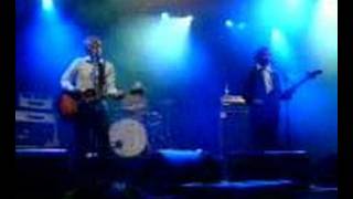 deLillos Min Beibi Dro Avsted