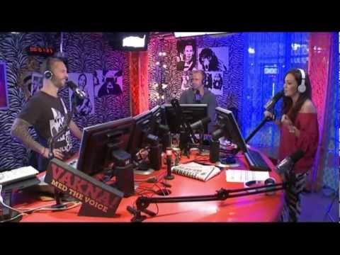 Jakob spydde ner en tant - VAKNA! med The Voice