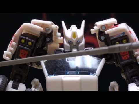 The Solution for Generations Drift: EmGo's Transformers Reviews N' Stuff