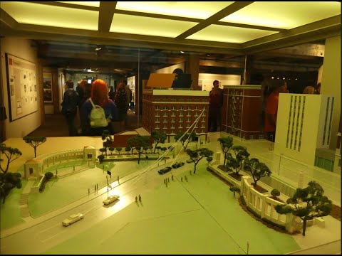 No Dealey Plaza (visita ao museu do 6º andar) Dallas, Texas