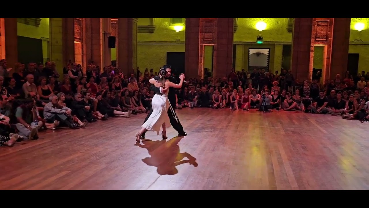 Carlitos Espinoza y Agustina Piaggio no 17th Porto Tango Festival on 08/03/24 - 2/5. D'Arienzo