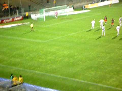 Montpellier-Lorient 8 mai 2010 ( 2-1) au stade de la mosson. but de montano sur penalty.