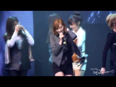[Fancam] 181111 SunYeon @ Sunny's funny hair