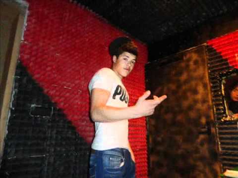 {Albi star  ft Dardani ft  Kastro BOoy  ft  T-Rhyme}-S.A.E-  (-  U Bashkum 2012)