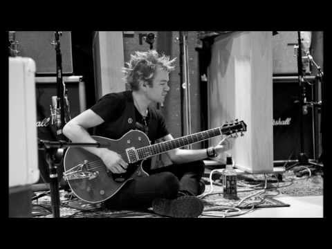 Deryck Whibley (Sum 41) - Blood in my eyes (Acoustic)