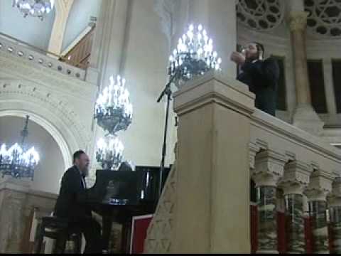 Cantor Yaakov Rosenfeld sings "Dos Yiddish Lid" דאס יידיש לידKol Nidrei Paris 2006