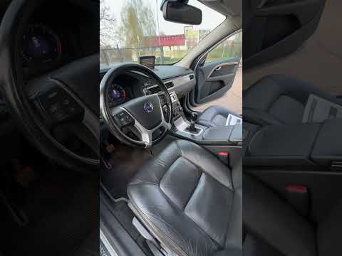 фото volvo v70 iii 0
