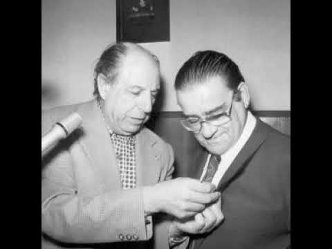 Antonio Mairena en Huelva con Manolo Azuaga. 10-12-1982