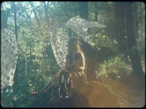 Tessa Ía - CLARA DEMENTE