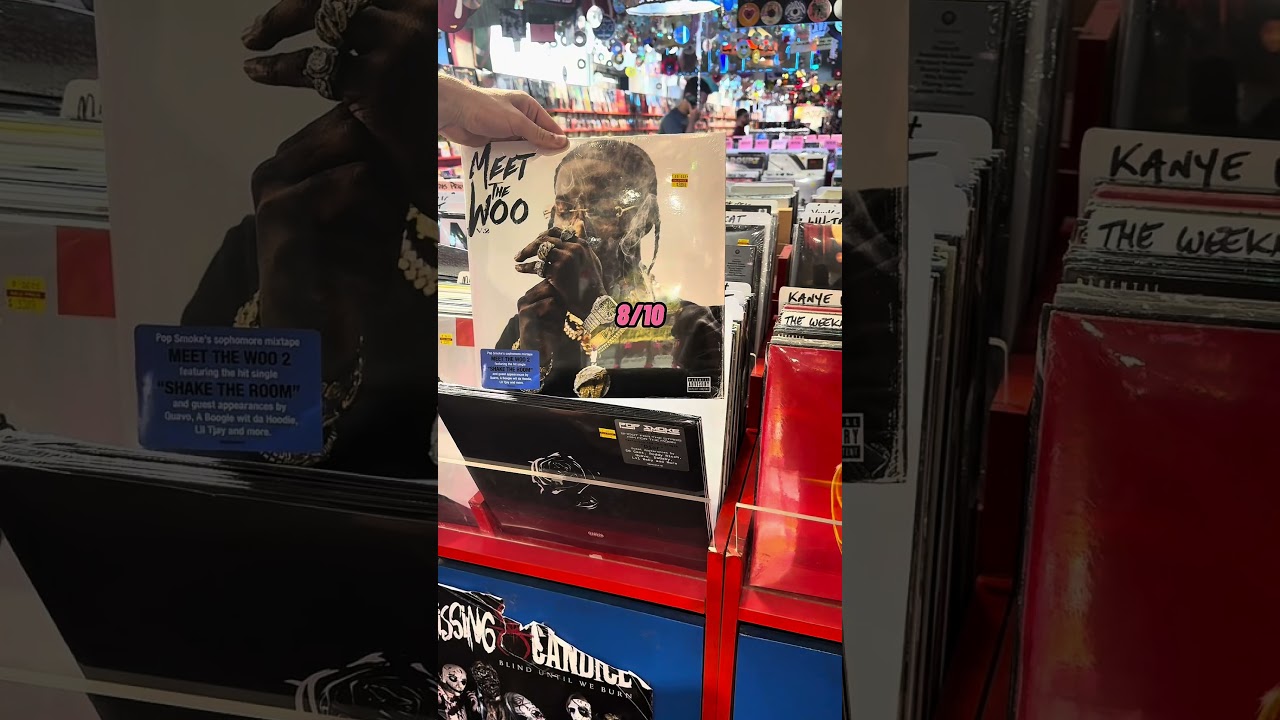 Why is this vinyl store stacked 👀