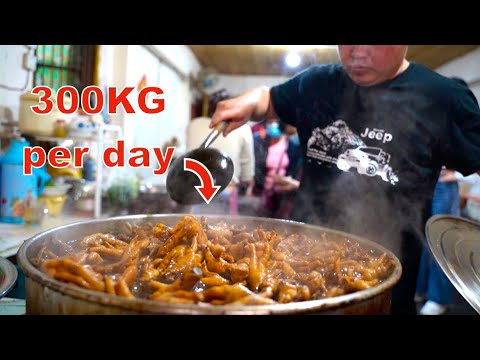 300KG of MEAT! Deep Chinese Street Food Tour in Wuhan, China